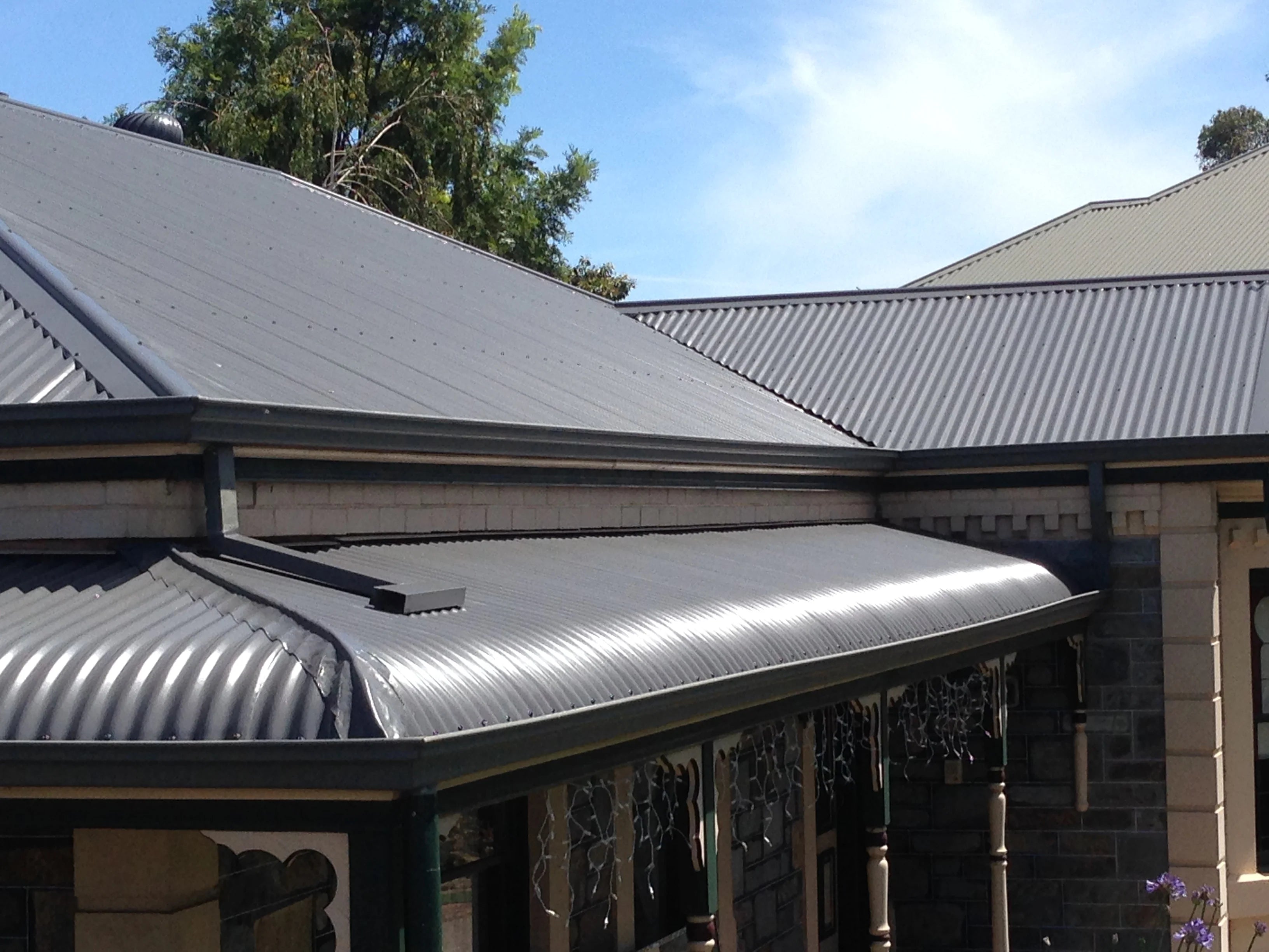 Benefits of Heat Reflective Paint for Metal Roof Restoration Adelaide